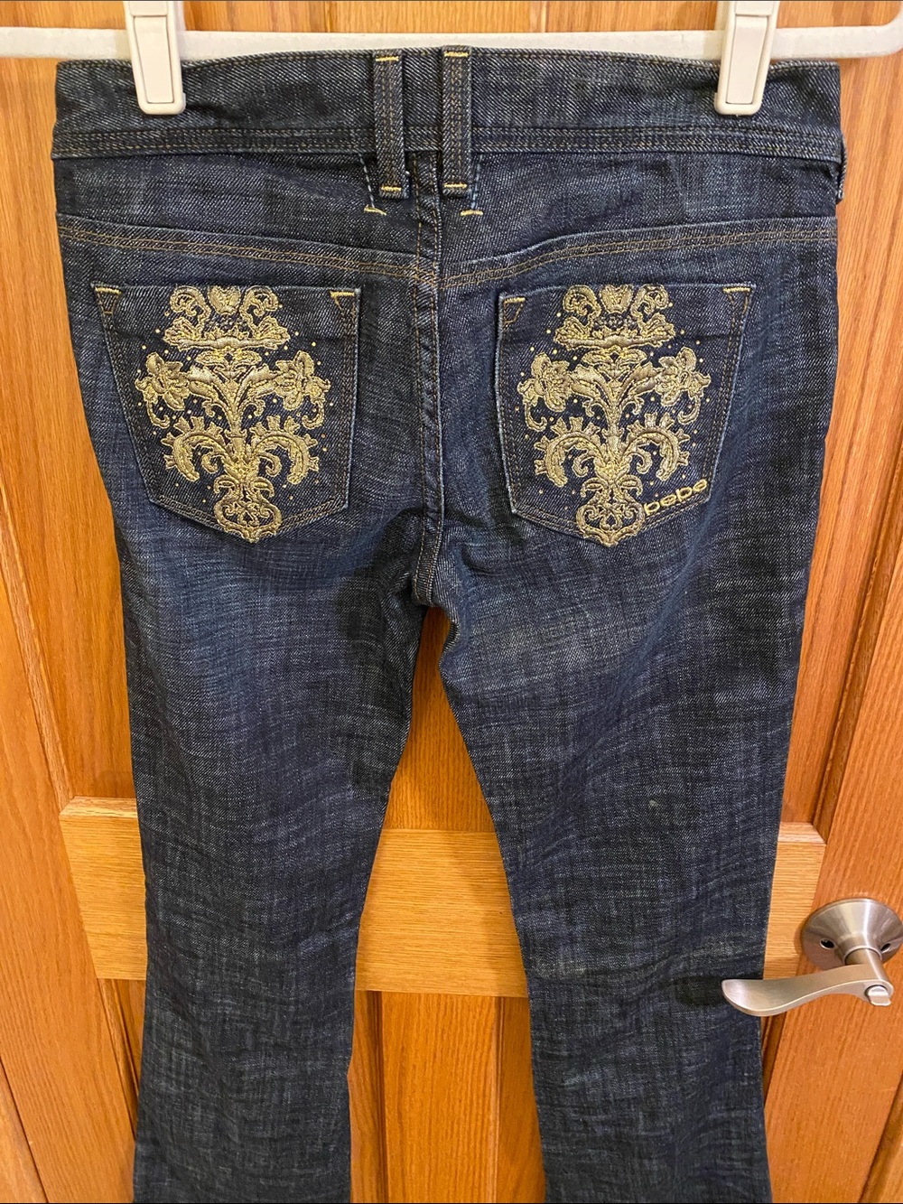 bebe Dark Blue Boot Cut Jeans with Gold Embroidered Back Pockets Size 28 Y2K